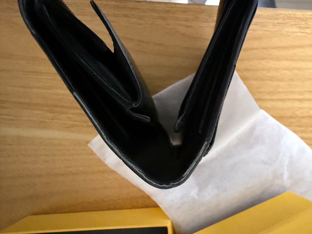 ITTI イッチ クロコ 折り財布 黒