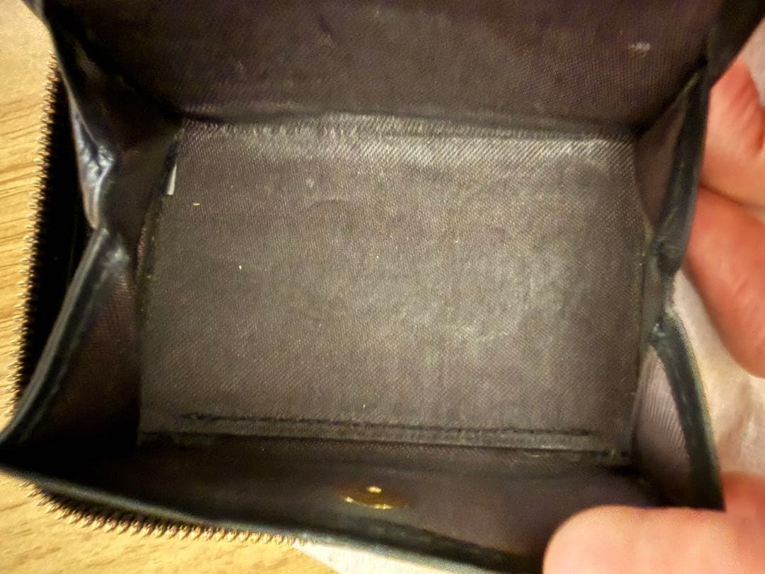 ITTI イッチ クロコ 折り財布 黒