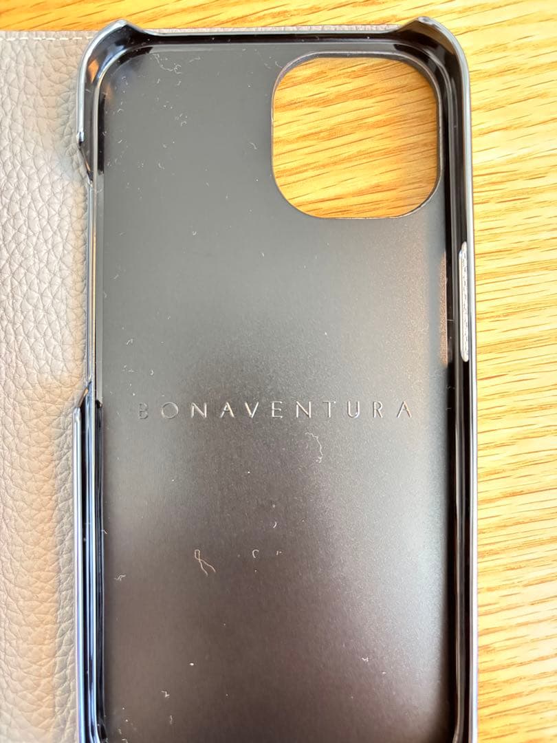ボナベンチュラ　iPhone15 ダイアリーケース シュリンクレザー