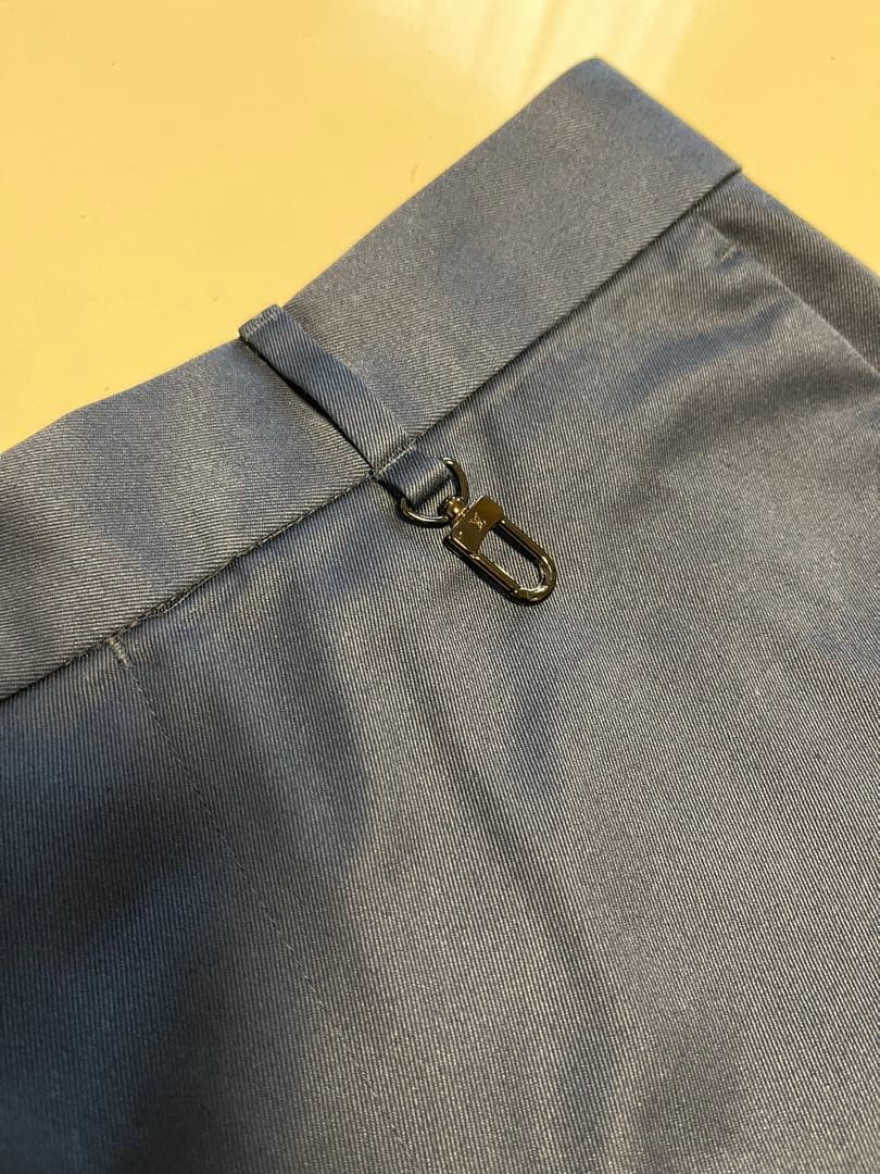 LOUIS VUITTON ブルーショートパンツ サイズ42 ほぼ新品 数回着用