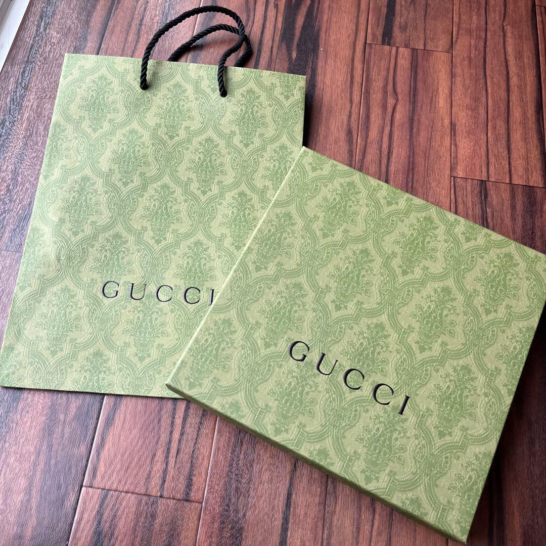 「新品未使用品」箱付き最高級ウールGUCCI ジャカード マフラーピンク・グレー