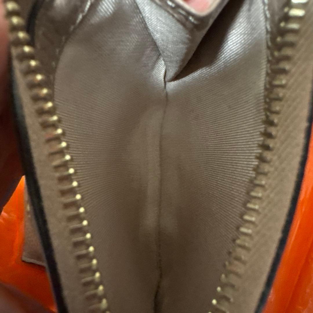 VALENTINO ピンクレザー 二つ折り財布