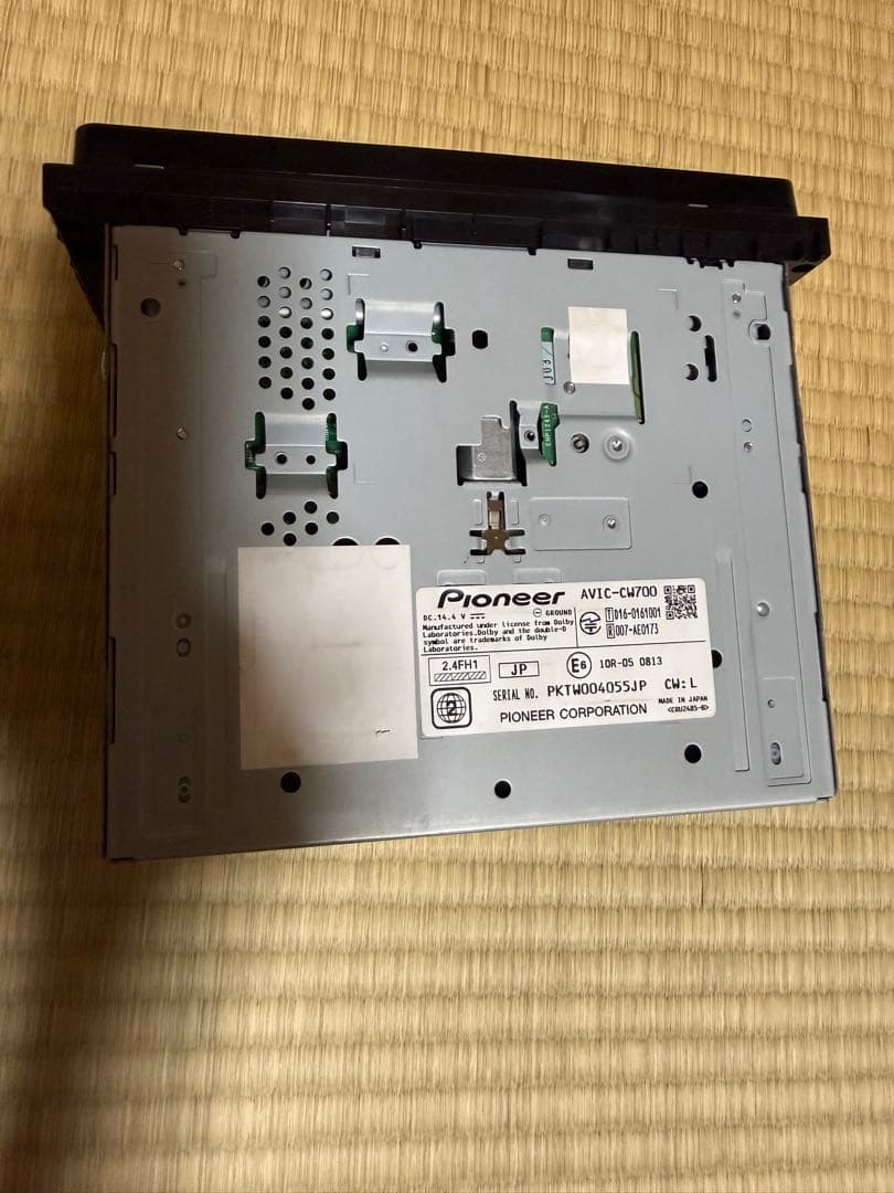 Pioneer サイバーナビAVIC-CW700　中古品