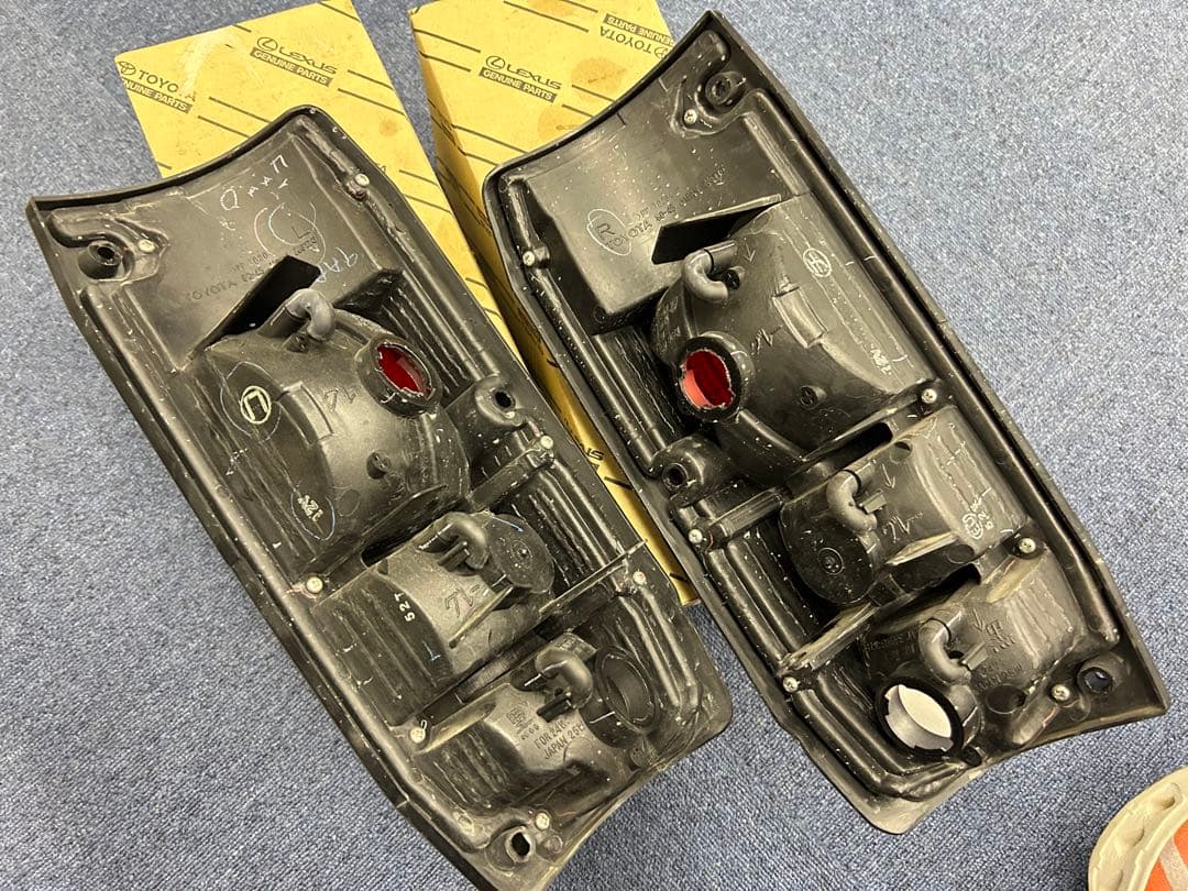 トヨタ製 ランクル70 テールランプ セット 再販 再再販