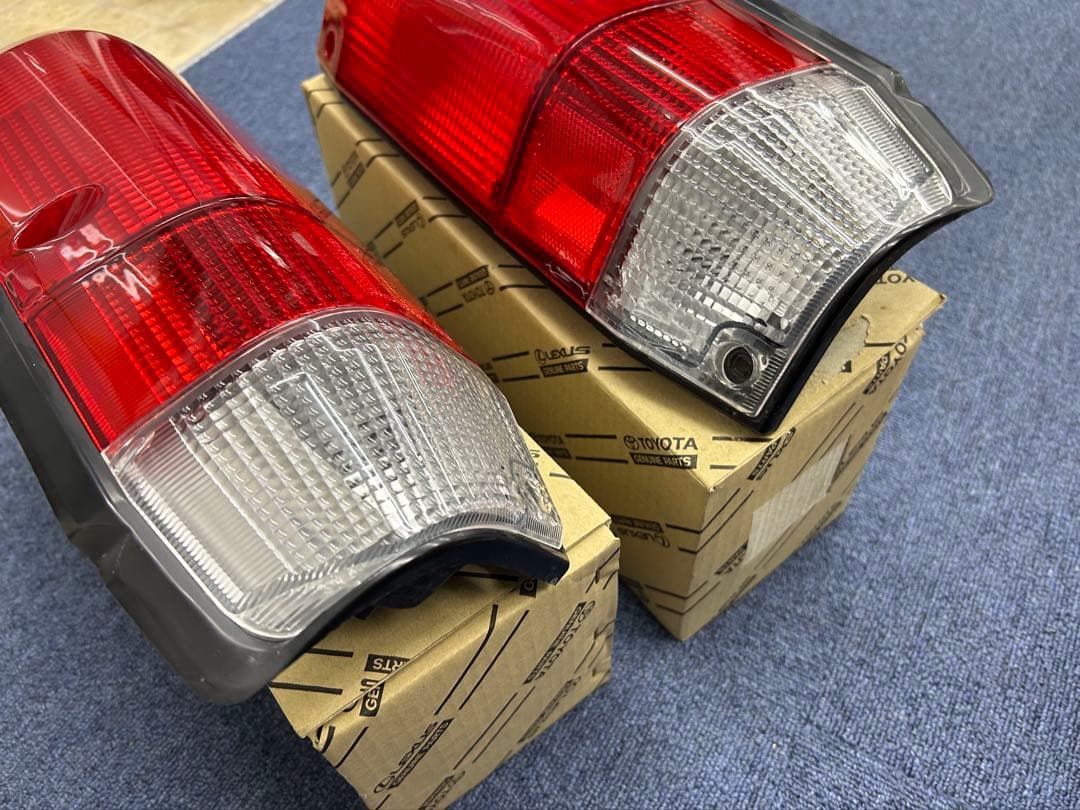 トヨタ製 ランクル70 テールランプ セット 再販 再再販