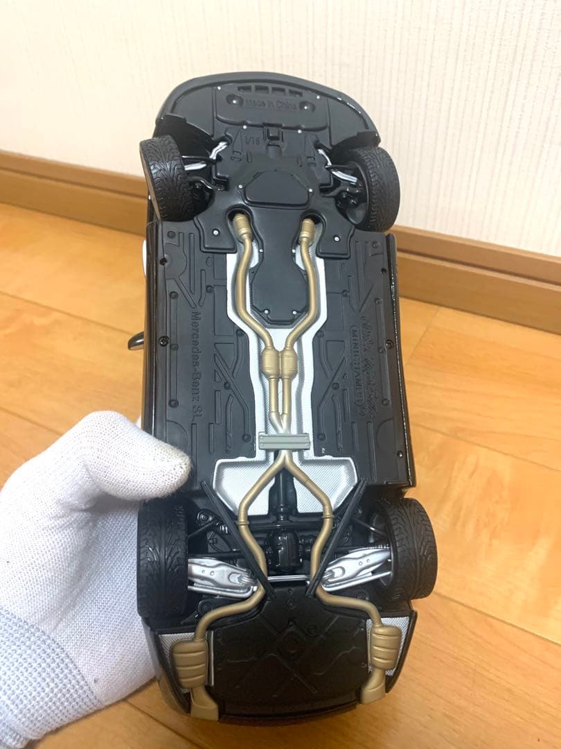 メルセデス・ベンツ 1/18 ミニカー