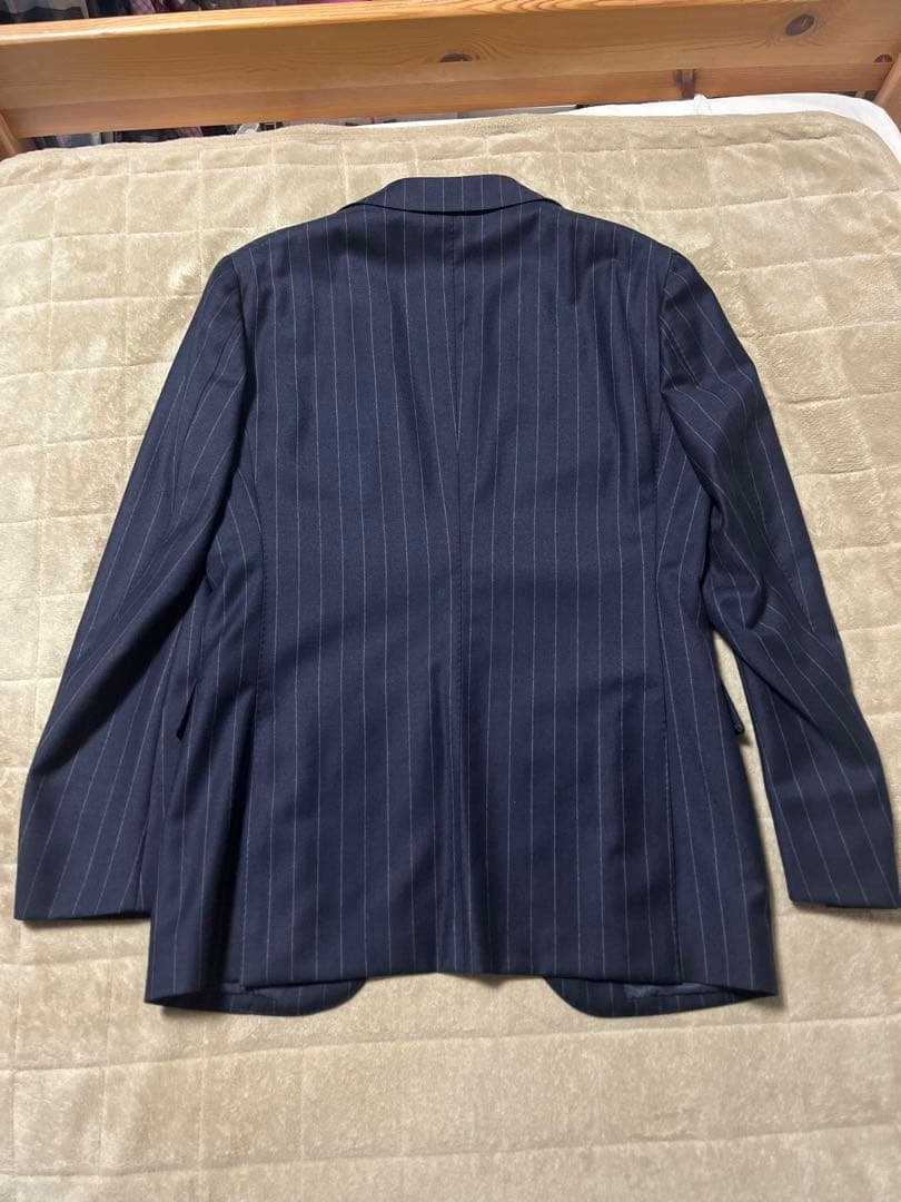 【極美品】シップス×ドーメルの上品なチョークストライプの秋冬用スーツ（46）です
