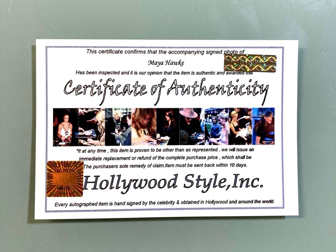 マヤ・ホーク直筆サイン入り2Lサイズ写真…ストレンジャー・シングス
