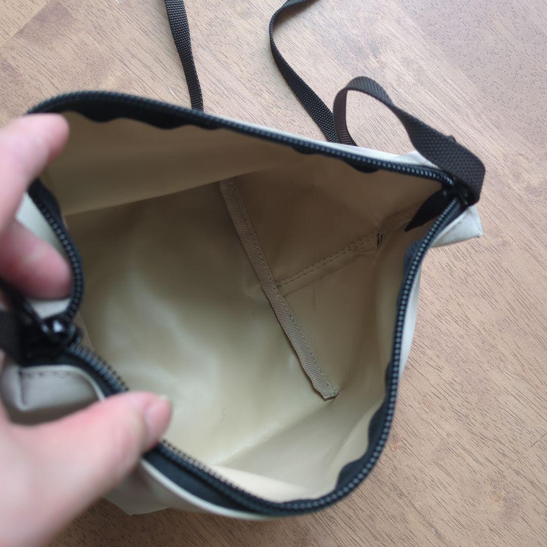 エルベシャプリエ ベージュショルダーバッグ