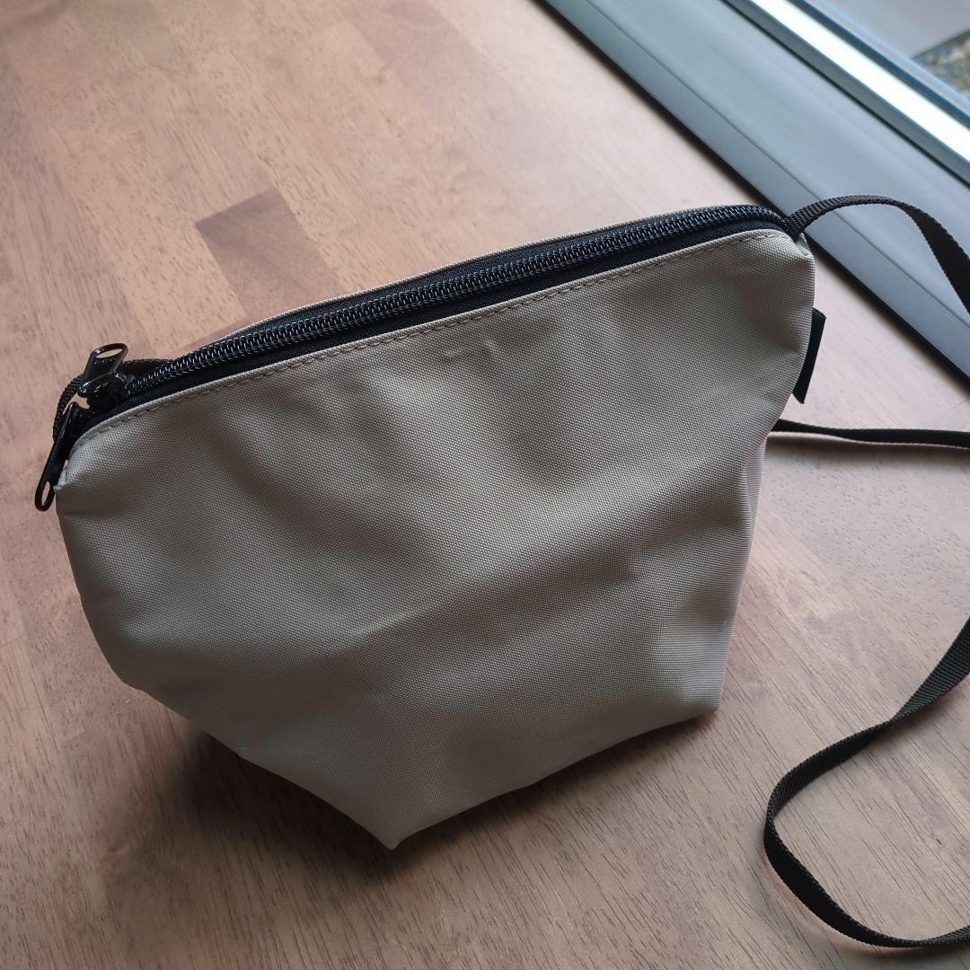 エルベシャプリエ ベージュショルダーバッグ