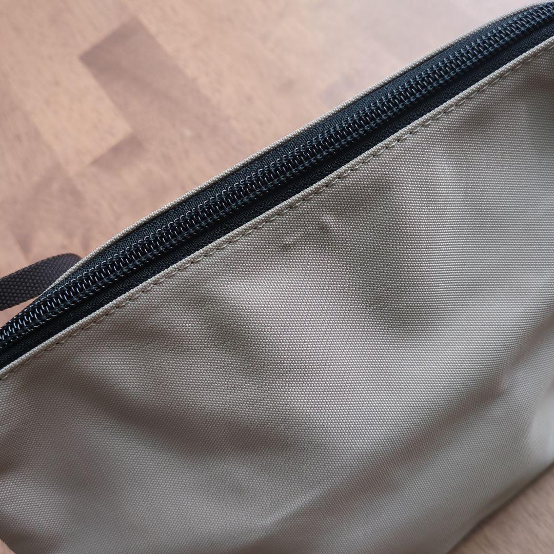 エルベシャプリエ ベージュショルダーバッグ