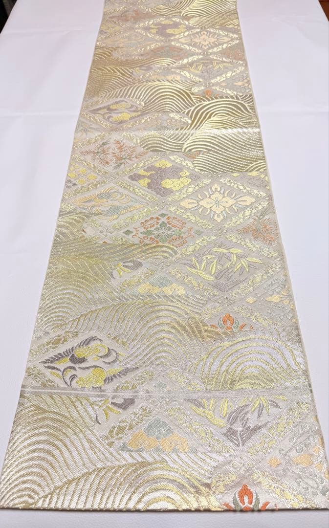 高級 袋帯 正絹 六通柄 服部織物 シルバー ホワイト 唐織 訪問着 留袖