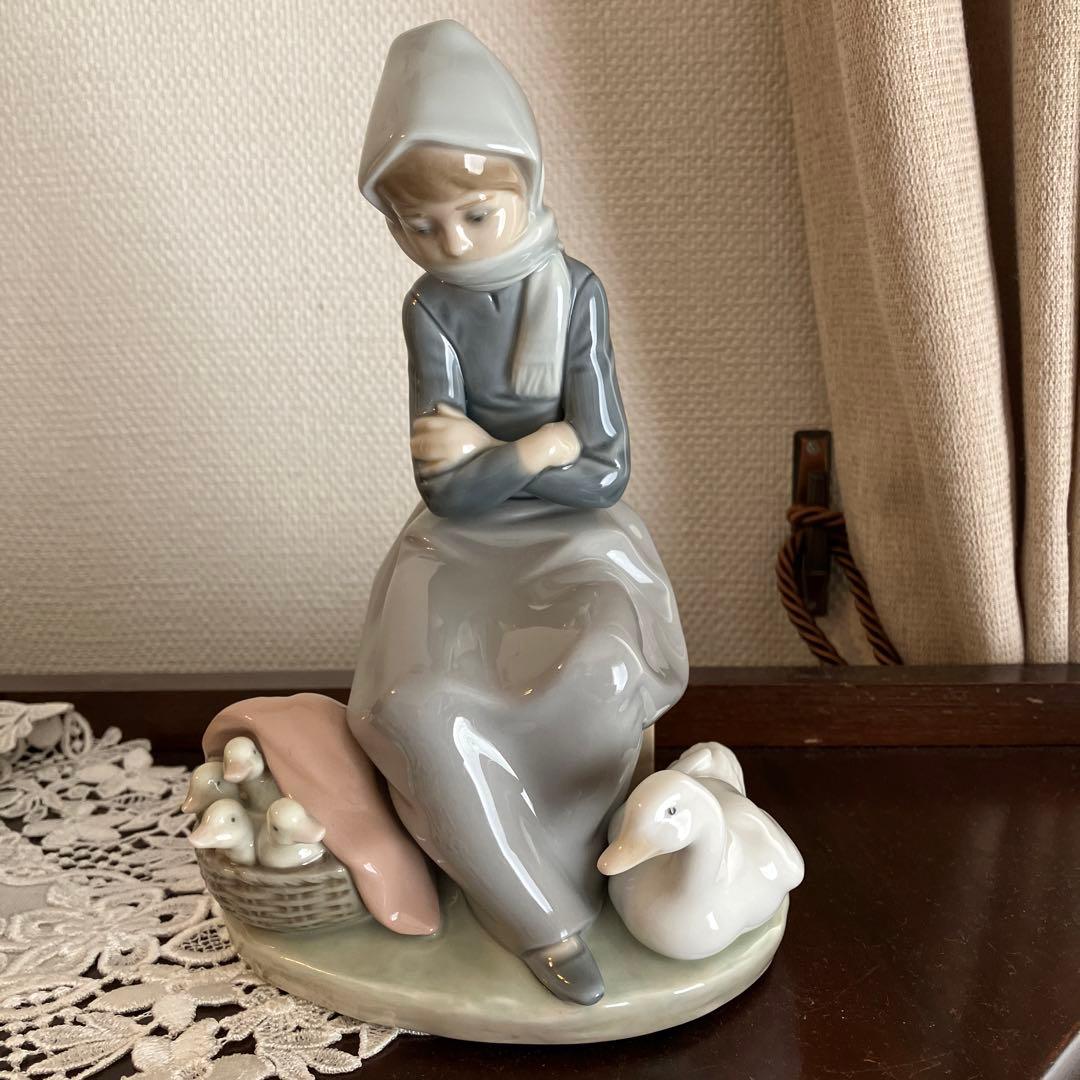 リヤドロ アヒルと少女