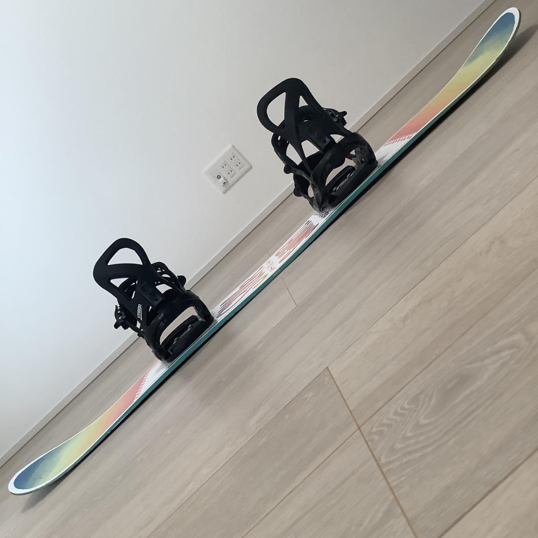 062SWIVEL SILK142cmレディーススノーボード初心者グラトリセット