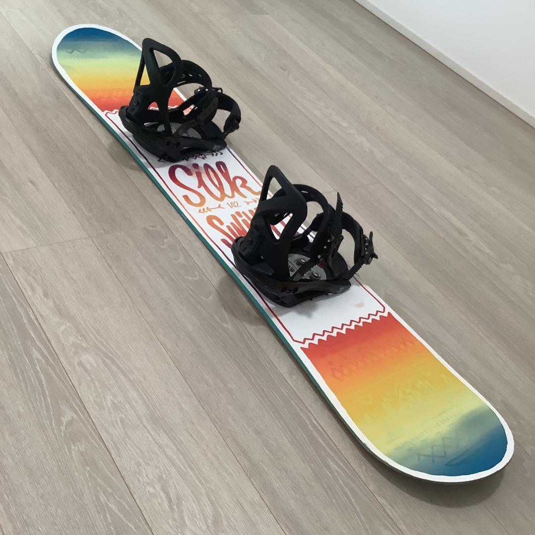 062SWIVEL SILK142cmレディーススノーボード初心者グラトリセット