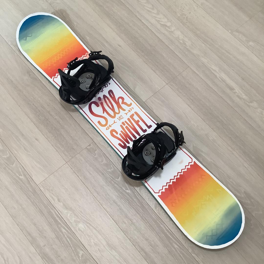 062SWIVEL SILK142cmレディーススノーボード初心者グラトリセット
