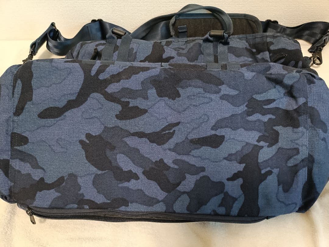 値下げ　ZEROHALLIBURTON迷彩ロッカーバッグ