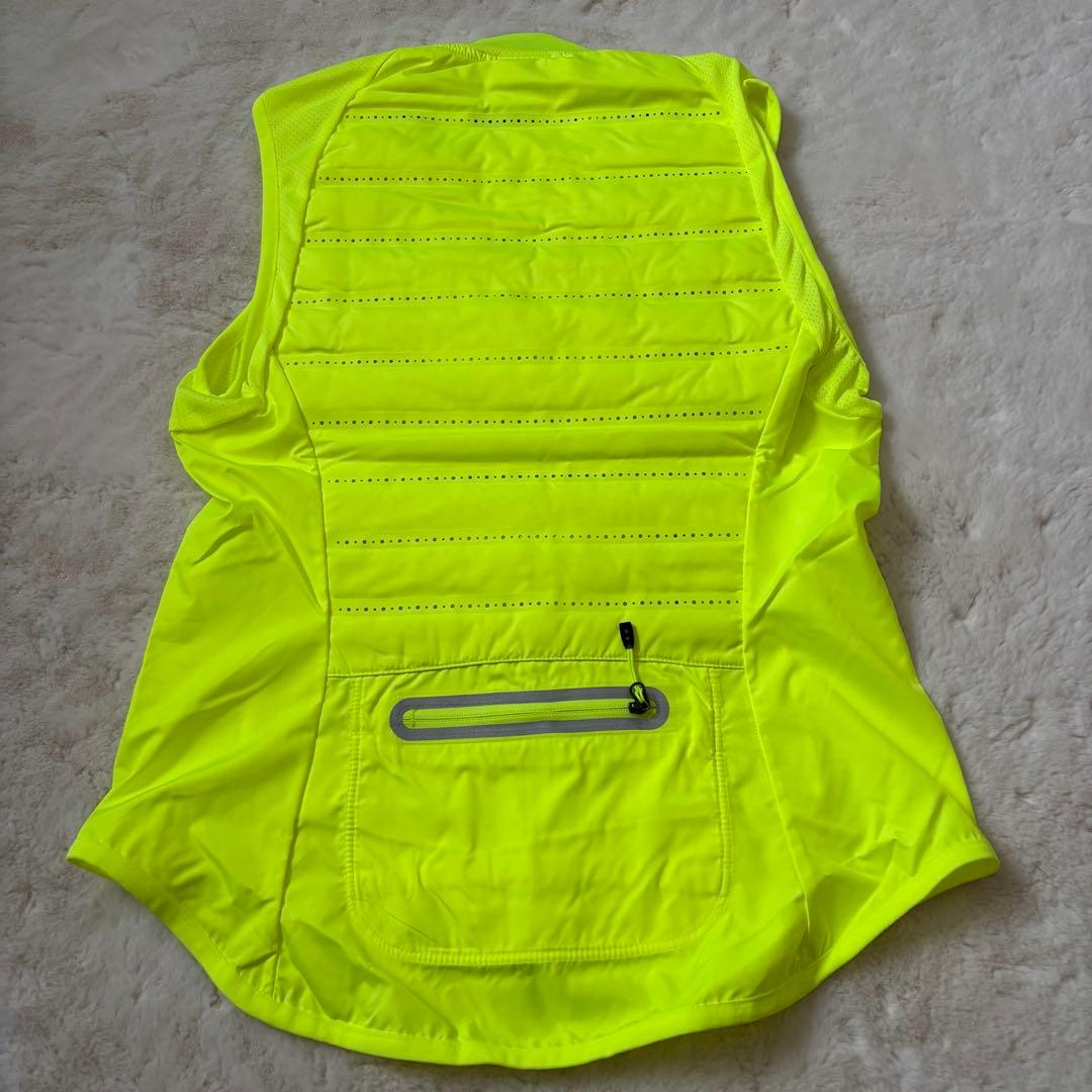 Nike エアロロフトランニングベスト　レディース　M