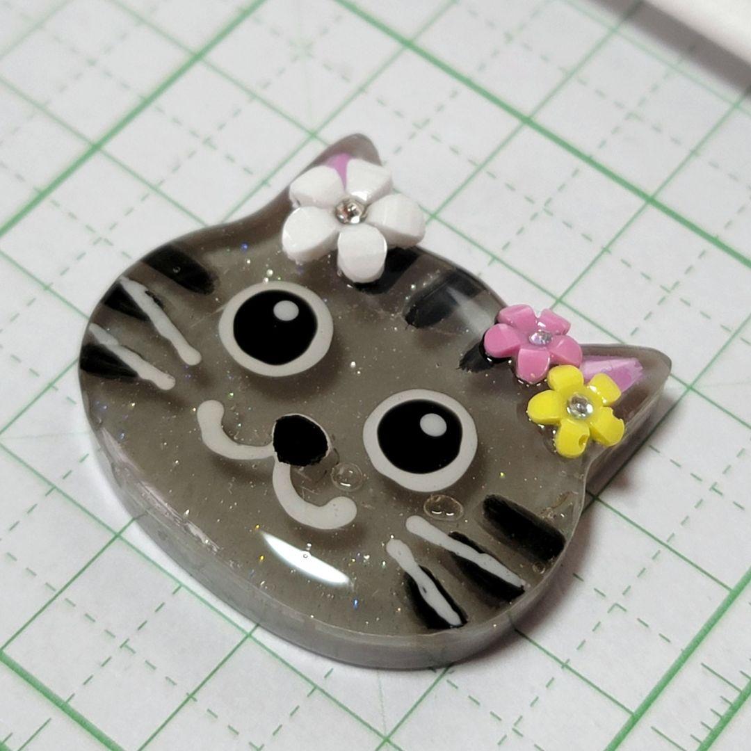 うに様　4.30 猫(気泡あり)　レジンヘアゴム　トラネコ　お花飾り