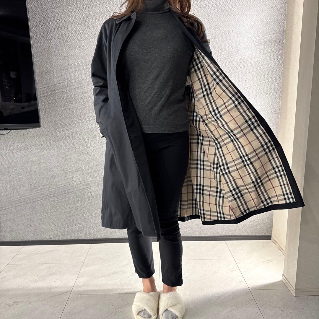 Burberry ユニセックストレンチコート