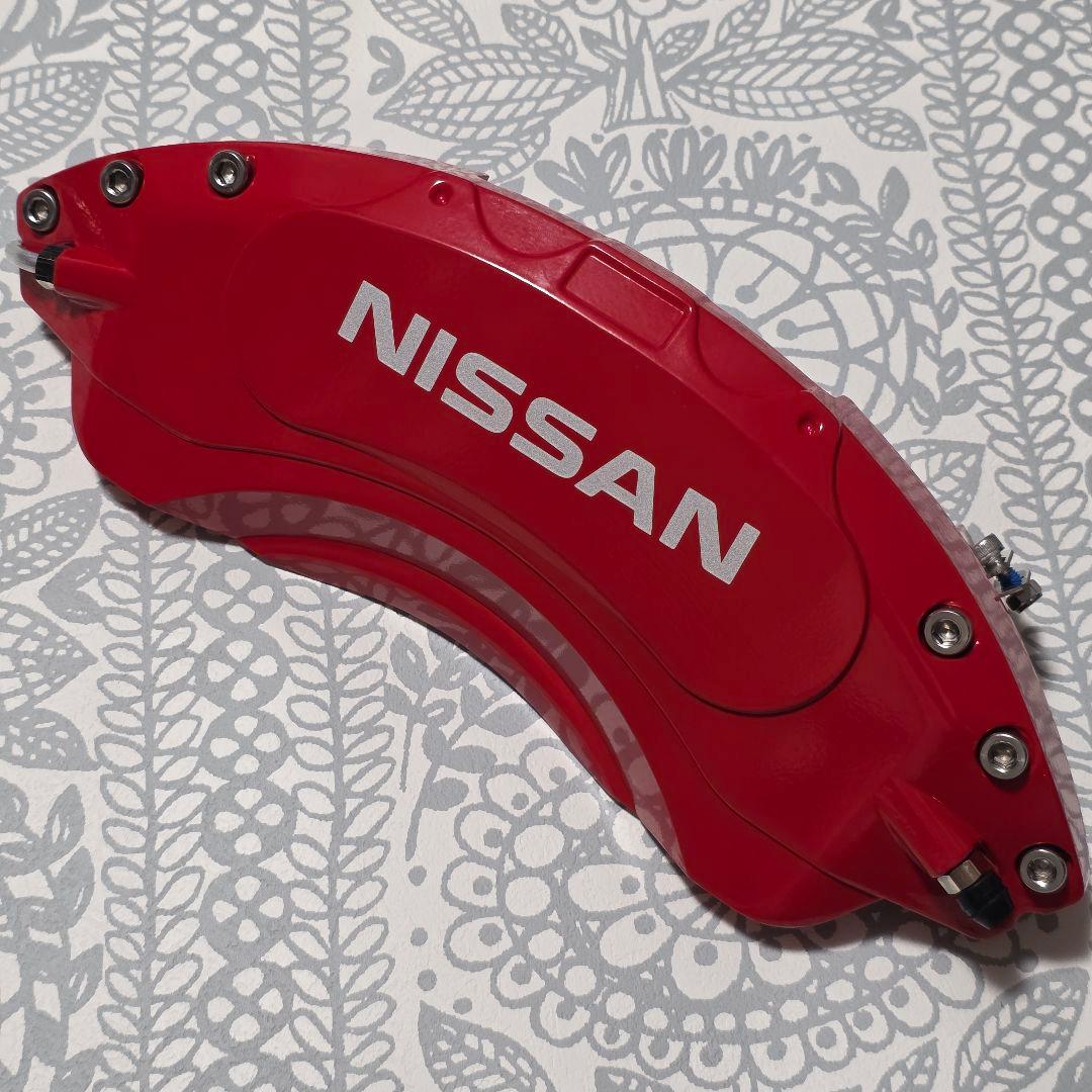 日産アリア　ＦＥ０系　キャリパーカバー