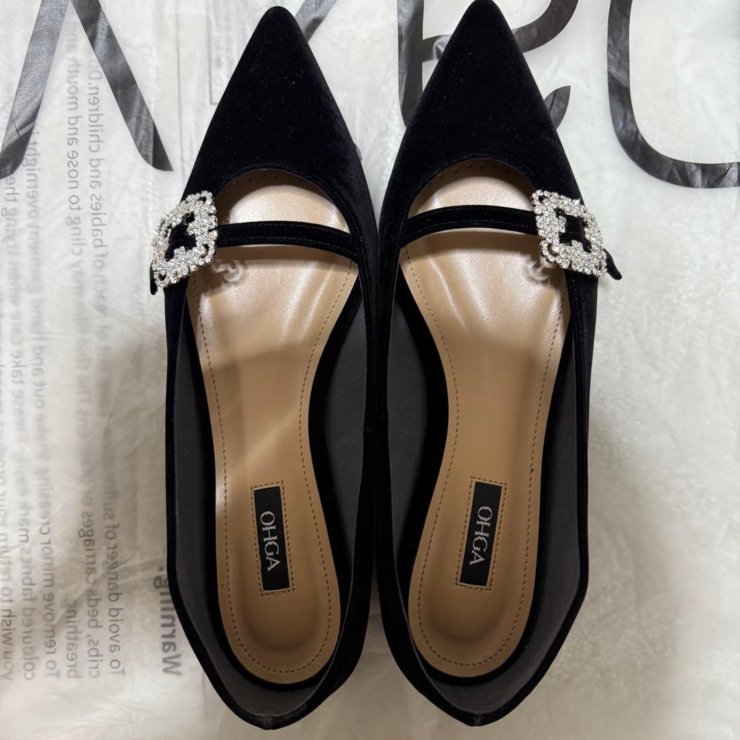 OHGAビジュー付きパンプス