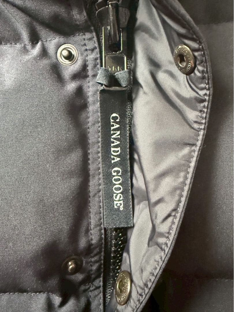   ダークネイビーダウンベスト