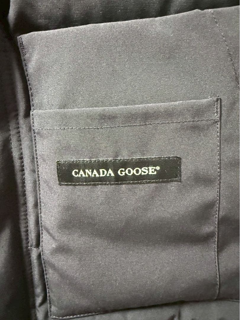   ダークネイビーダウンベスト