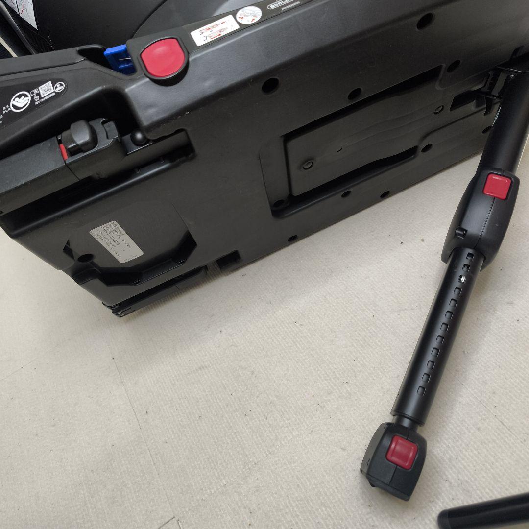 ライト前ヒット Aprica チャイルドシート クルリラ