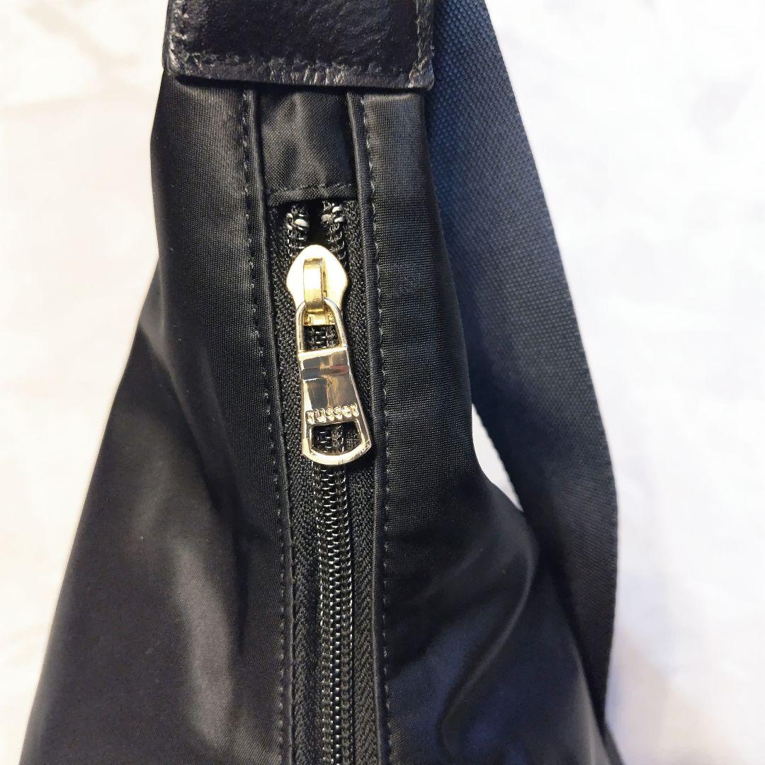 【美品】russet ラウンドビッグショルダーバッグ Black×Gold金具