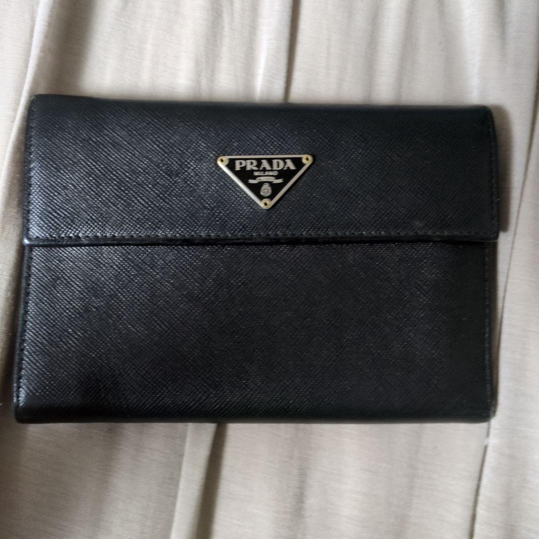 PRADA ブラック 三つ折り財布