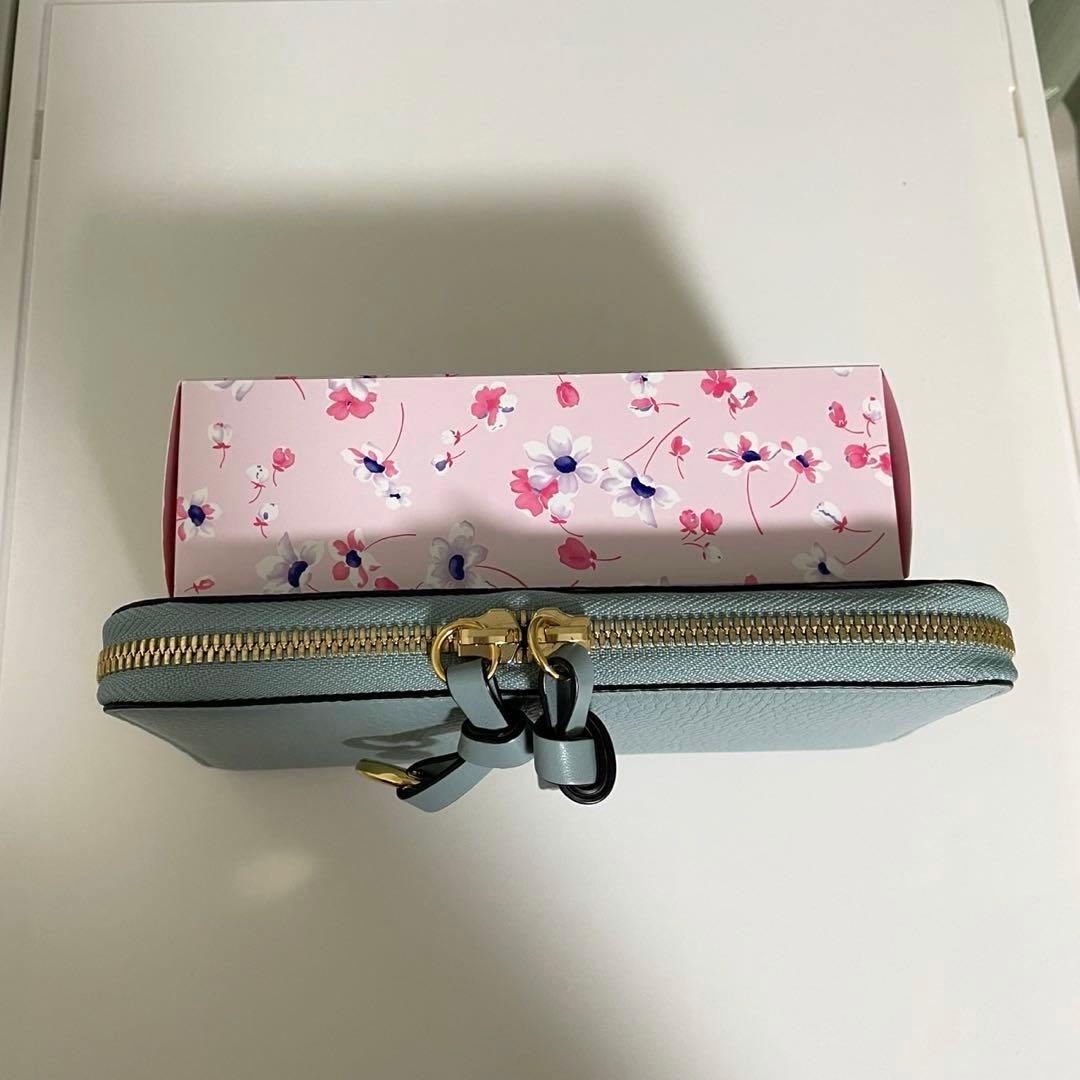 クロエ アルファベットロングウォレット ジップ付き長財布 クラウディブルー