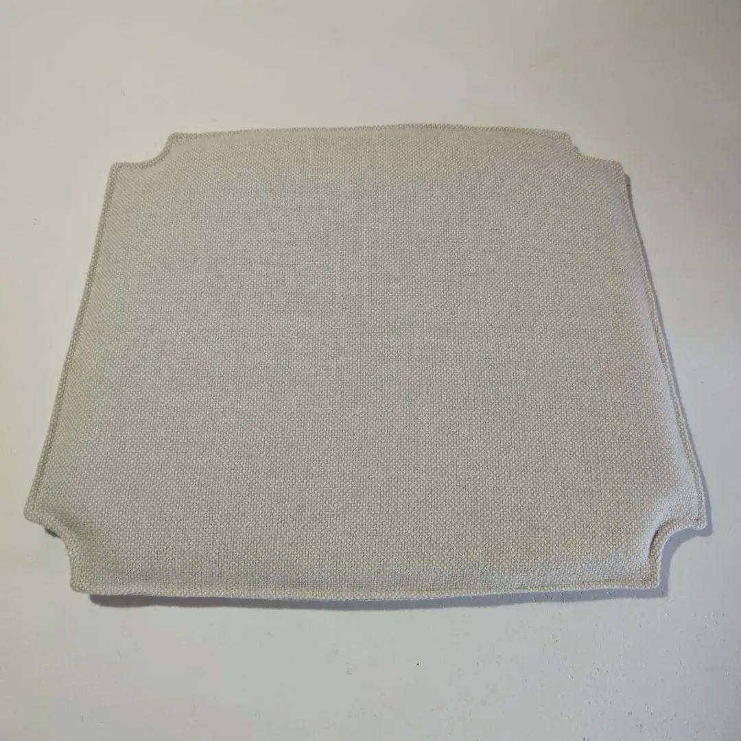 Yチェア専用シートクッション タンバリンハリンダル／ホワイト