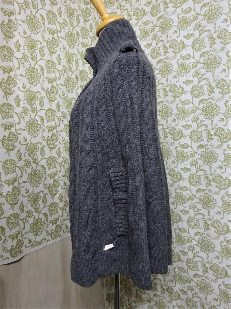 BURBERRY LONDON バーバリーロンドン　ニットポンチョ　フリーサイズ