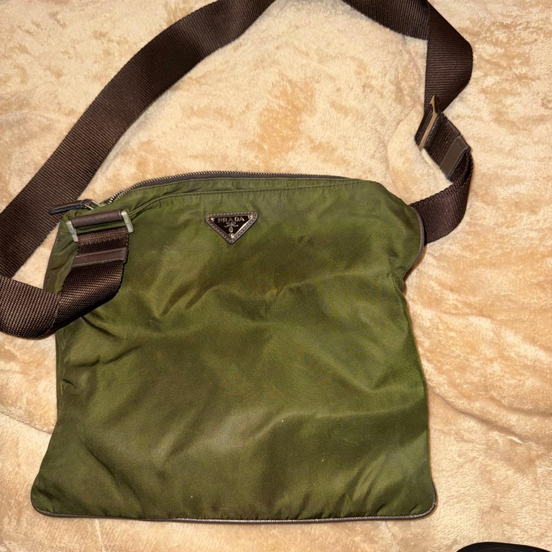 PRADA オリーブグリーン ショルダーバッグ 163