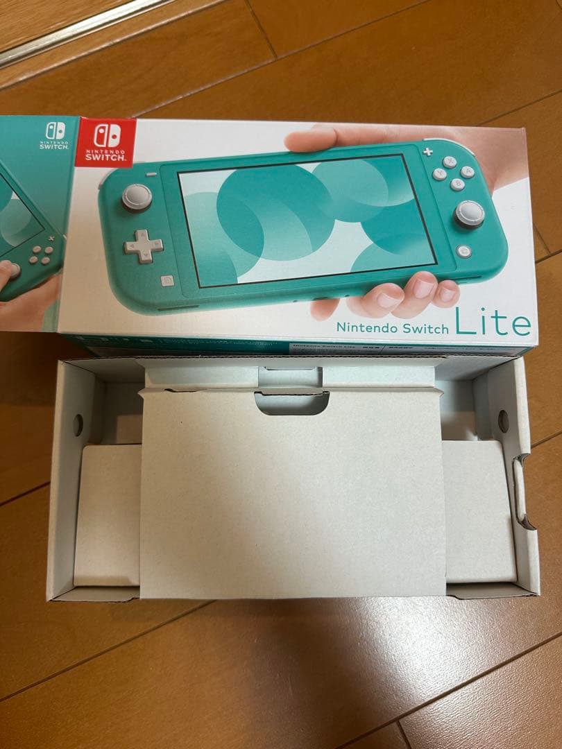 Nintendo Switch Lite ターコイズ　美品　外箱、充電器付き