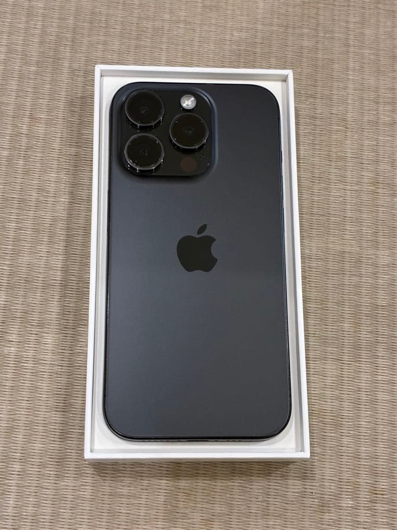 Apple iPhone 15 Pro 本体 256GB