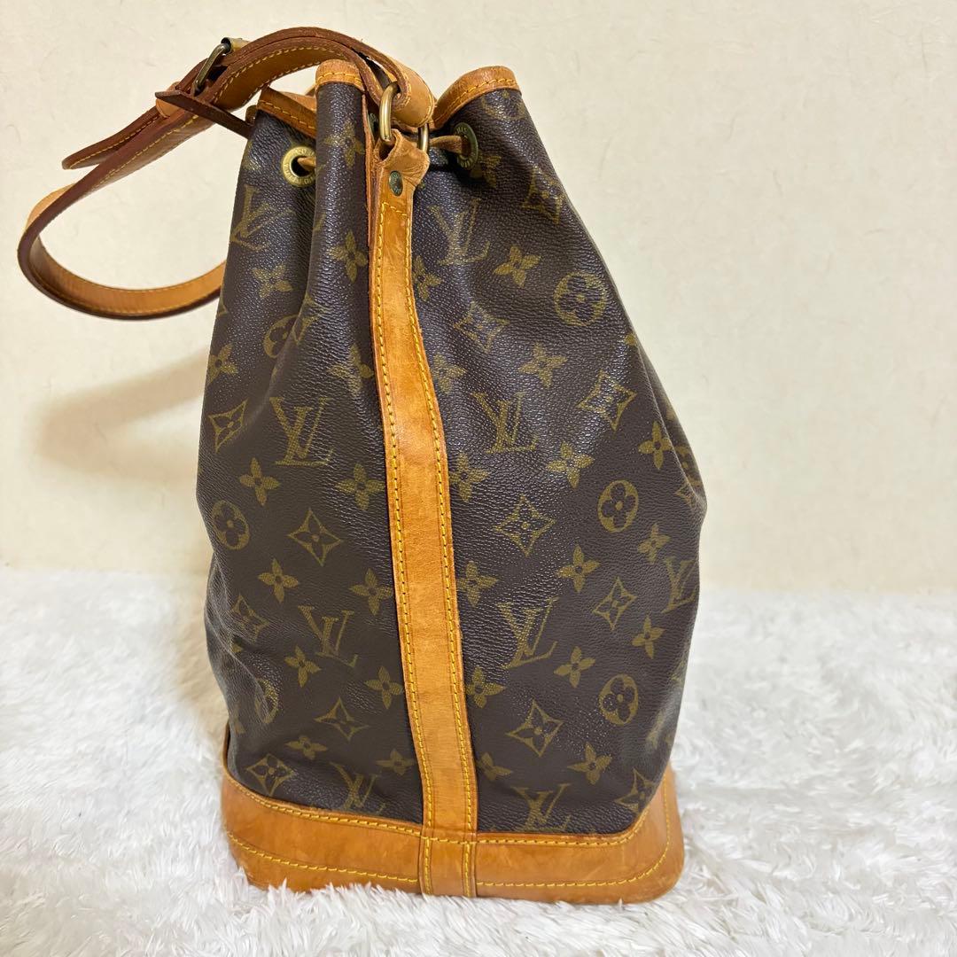 美品　ルイヴィトン ノエ ショルダーバッグ 肩掛け モノグラム M42224