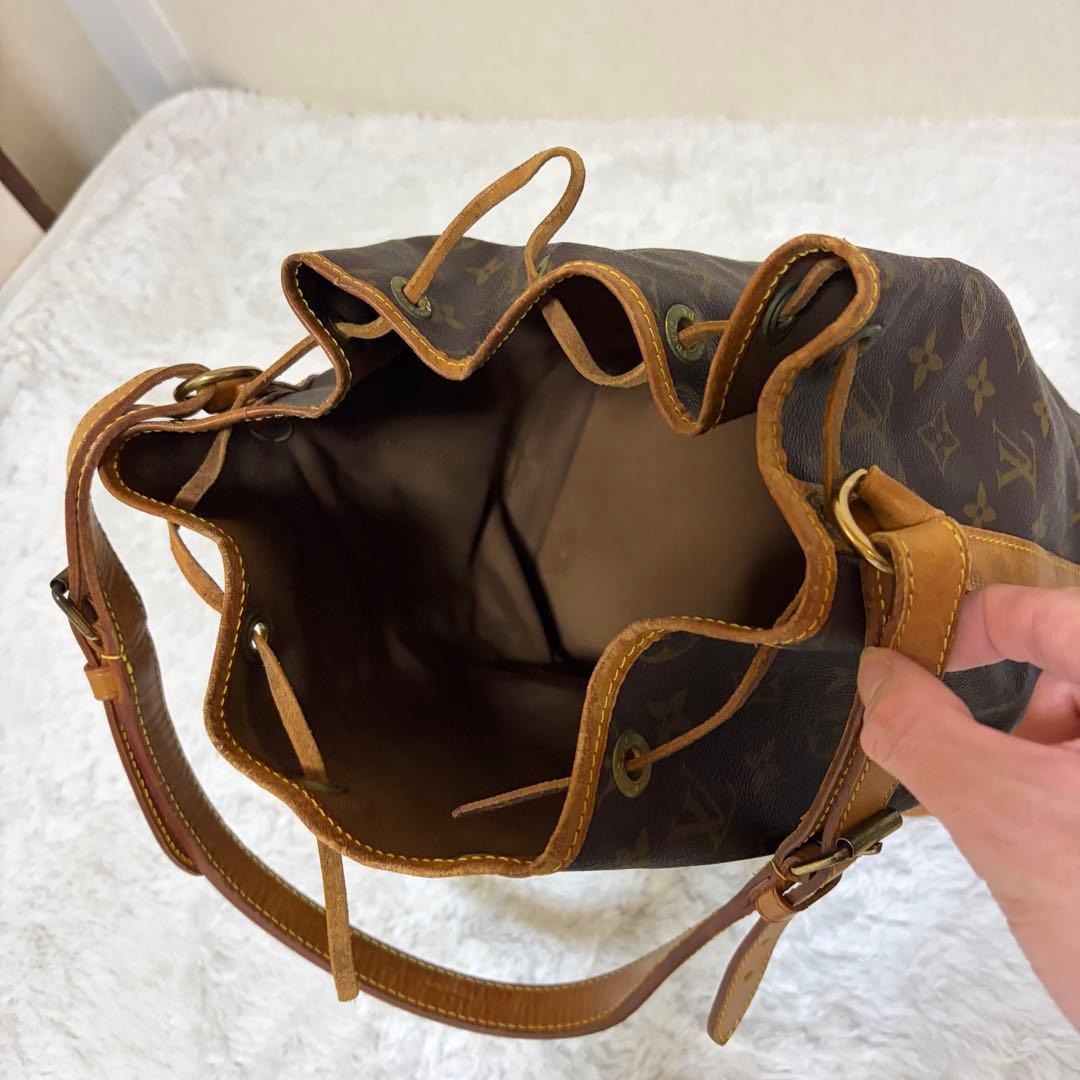 美品　ルイヴィトン ノエ ショルダーバッグ 肩掛け モノグラム M42224