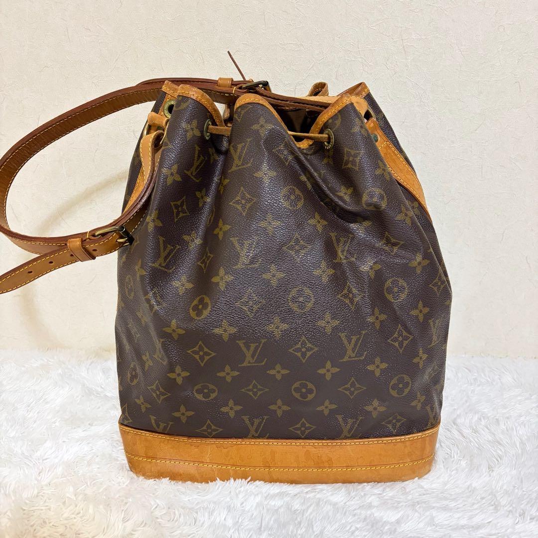 美品　ルイヴィトン ノエ ショルダーバッグ 肩掛け モノグラム M42224
