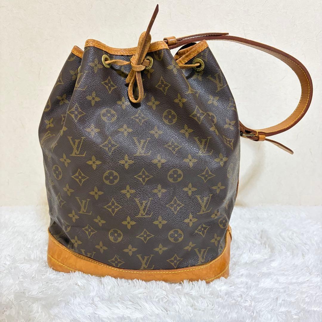 美品　ルイヴィトン ノエ ショルダーバッグ 肩掛け モノグラム M42224