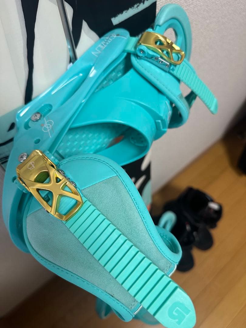 レディーススノーボード3点セット 板、バイン、ブーツ