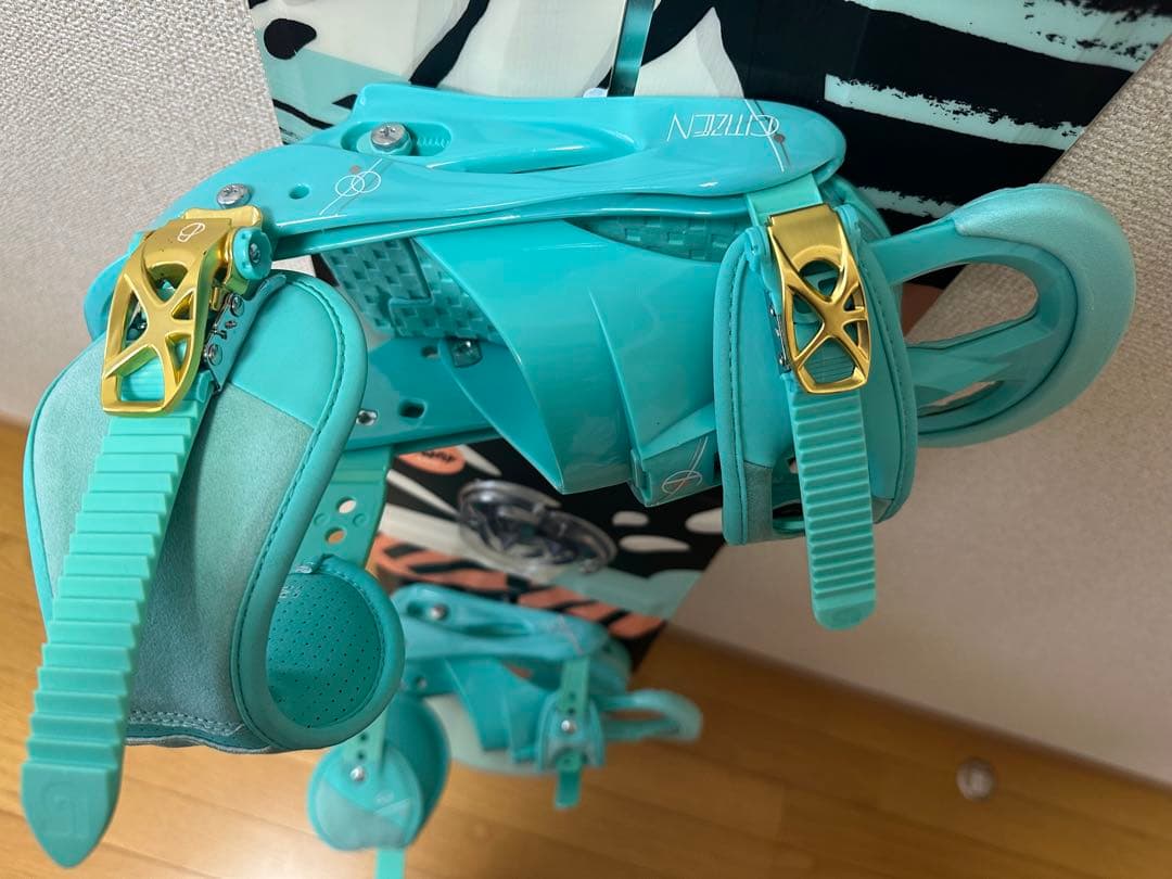 レディーススノーボード3点セット 板、バイン、ブーツ