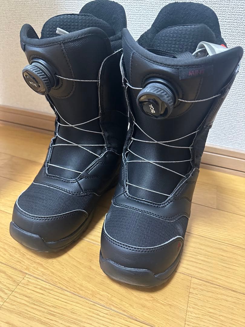 レディーススノーボード3点セット 板、バイン、ブーツ