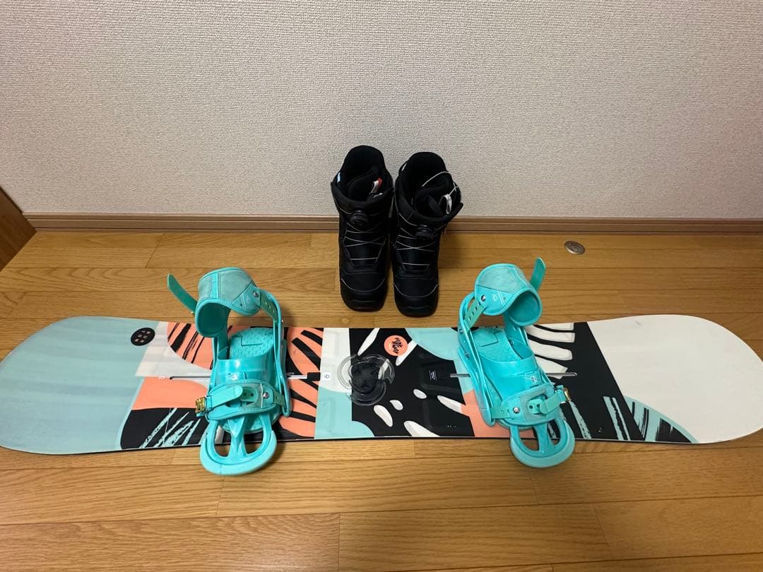 レディーススノーボード3点セット 板、バイン、ブーツ