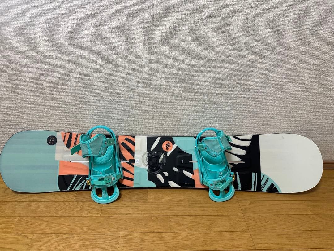 レディーススノーボード3点セット 板、バイン、ブーツ