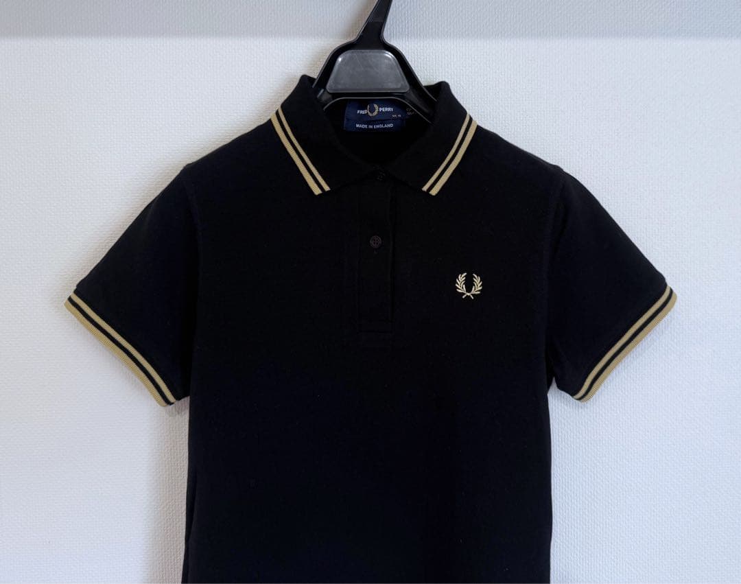 美品　FRED PERRY レディースポロシャツ　G12 ブラック　現行モデル