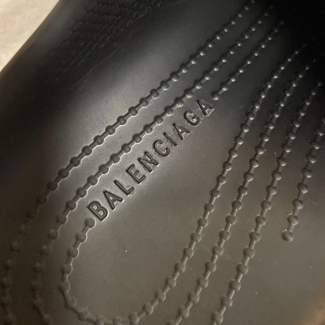 大人気☆BALENCIAGA ハードクロックス