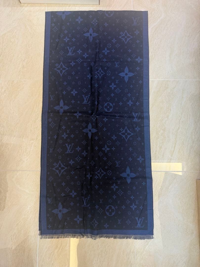 Louis Vuitton ダークブルー ストール