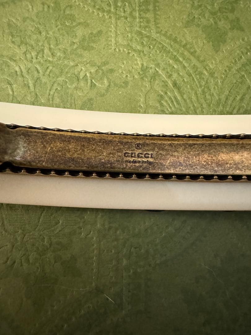 GUCCI 星バンスクリップ